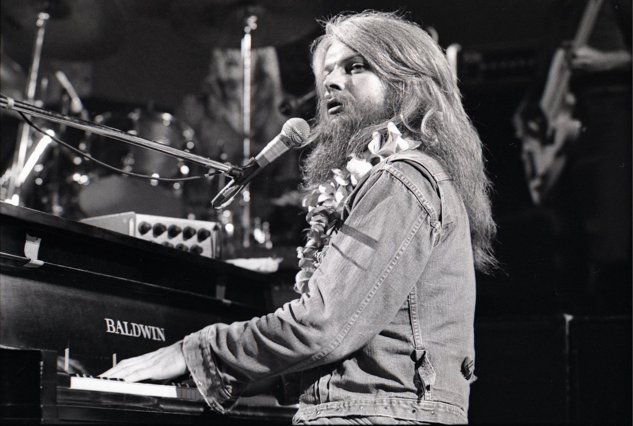 Leon Russell – Stranger in a Strange Land – PowerPop… An Eclectic